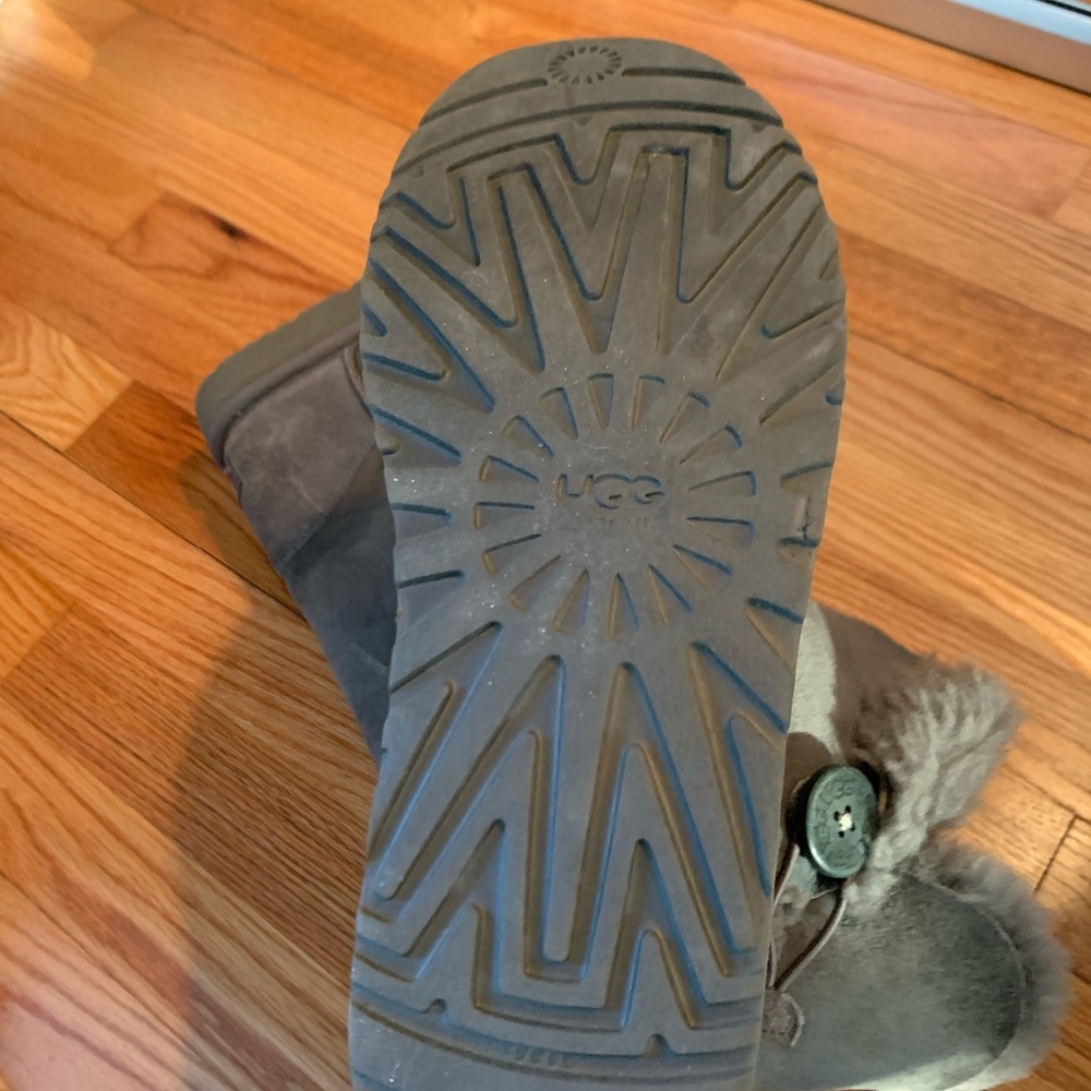 Ugg Bailey Boots - image 6